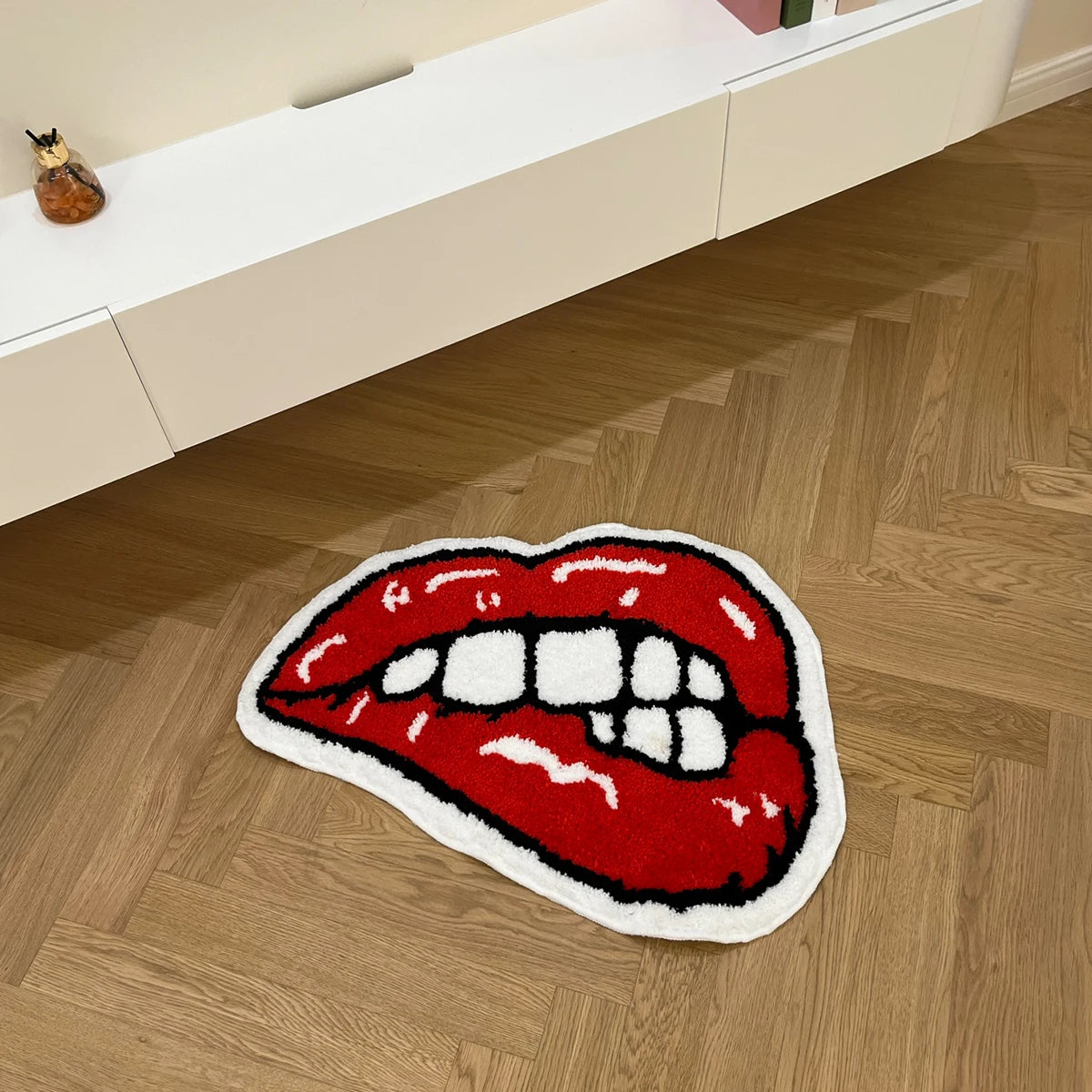 Lip Bitting Rug